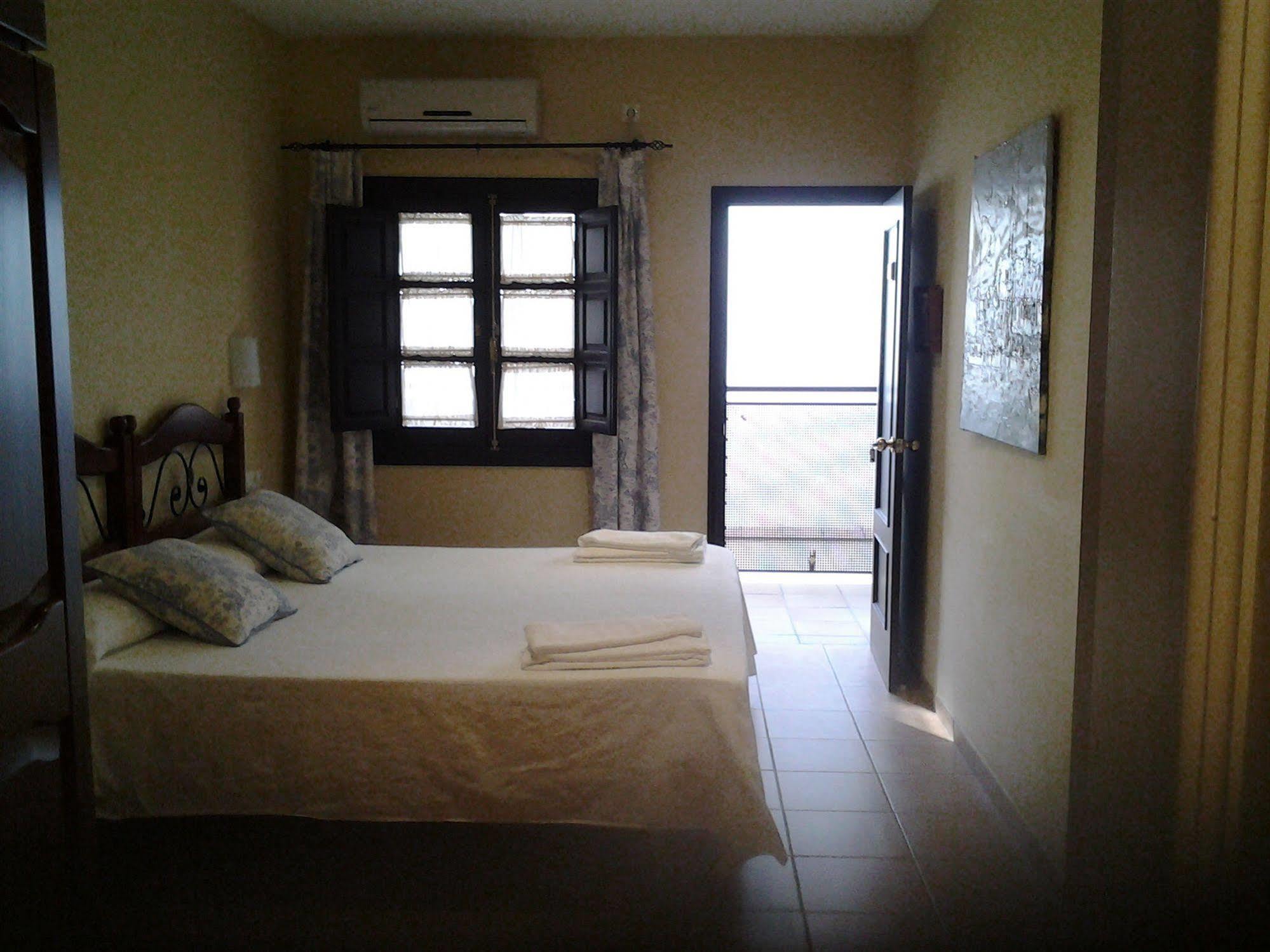 Hostal Azahar Cordoue Extérieur photo